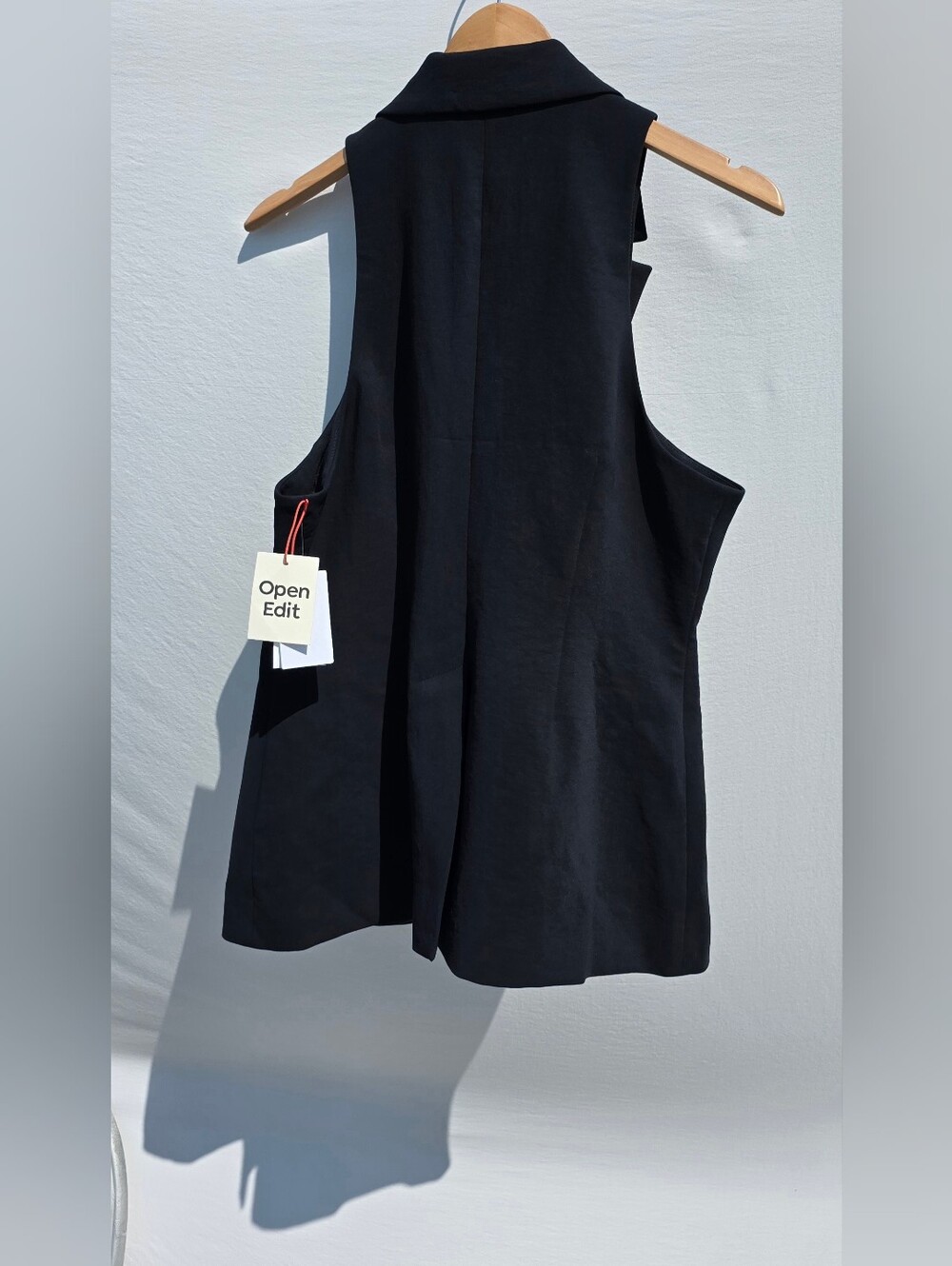 Open Edit Size L NWT! Women's Black Tailored Sleeveless Blazer Vest - Picture 2 of 9